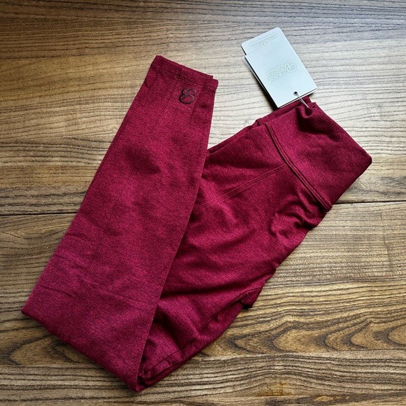 Bombshell Sportswear red Leggings - Picture 3 of 5